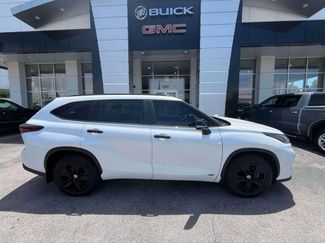 Used 2024 Toyota Highlander XLE AWD/4WD video 2