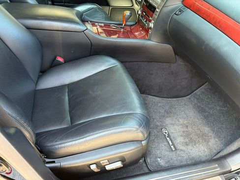 Used 2007 Lexus LS 460 RWD image 30