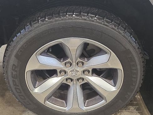 Used 2021 RAM 1500 Limited image 10