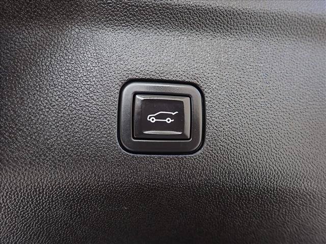 Used 2024 GMC Yukon XL AT4 w/ Max Trailering Package AWD/4WD image 9