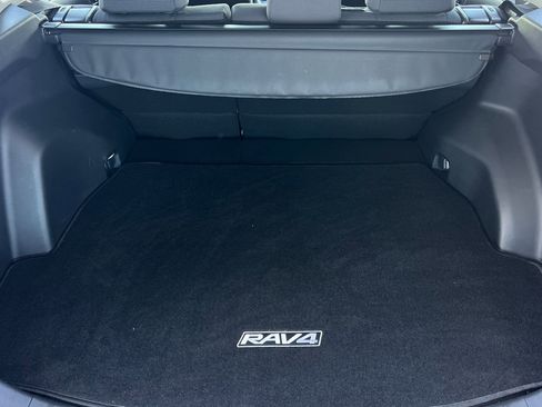 Certified 2023 Toyota RAV4 LE AWD/4WD image 15