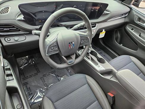 New 2026 Buick Envista Preferred image 3