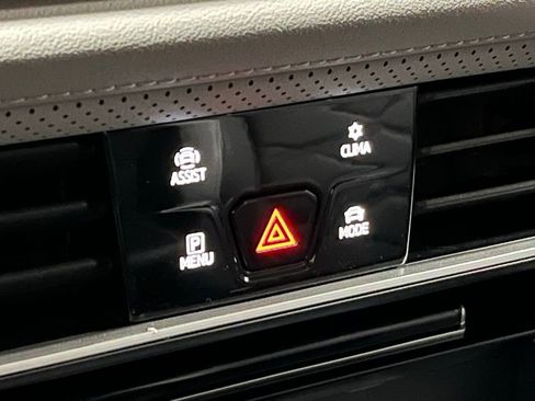 New 2026 Volkswagen Atlas Peak Edition image 11