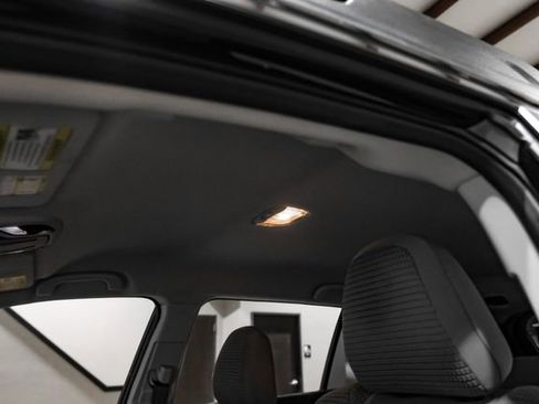 Used 2021 Subaru Outback Premium image 35