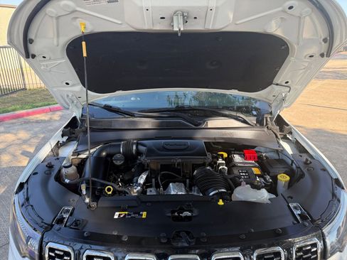 Used 2025 Jeep Compass Limited AWD/4WD image 33