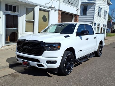 Used 2024 RAM 1500 Big Horn AWD/4WD image 2