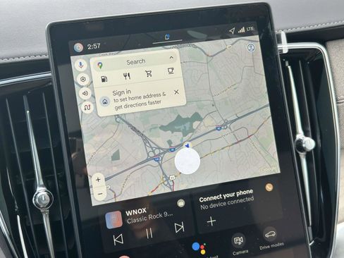 New 2026 Volvo XC90 B6 Plus w/ Protection Package Premier image 25