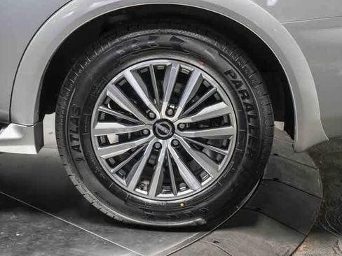 Used 2021 Nissan Armada SL w/ Captain's Chairs Package image 8