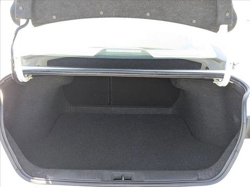Used 2022 Nissan Sentra SV FWD image 6