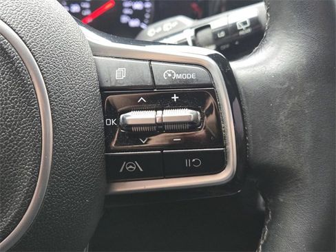 Used 2021 Kia Sorento S image 21