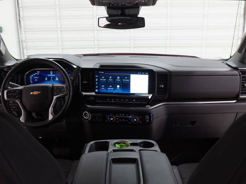 Used 2025 Chevrolet Silverado 1500 LT RWD image 24