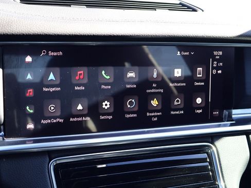 Certified 2022 Porsche Panamera Platinum Edition image 17