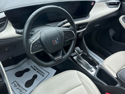 Used 2024 Buick Encore GX Sport Touring image 10