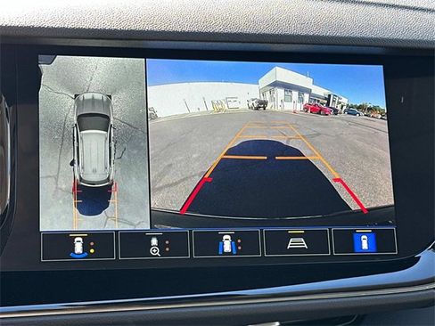 Used 2023 Buick Envision Avenir image 19