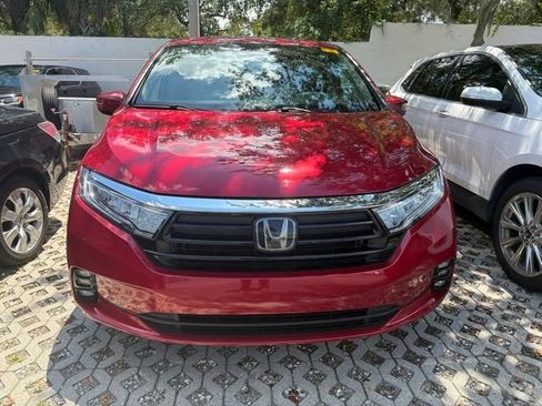 Certified 2022 Honda Odyssey Elite image 2