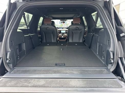 New 2026 Lincoln Navigator L Reserve AWD/4WD image 11