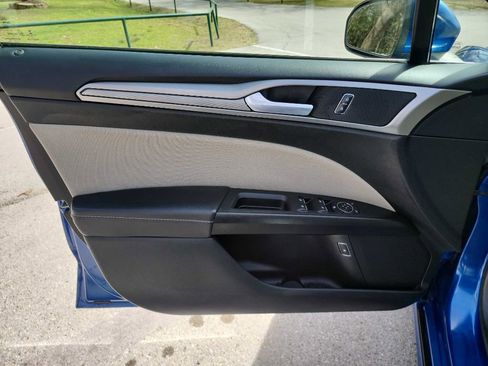 Used 2018 Ford Fusion S image 13