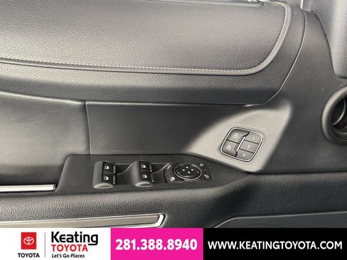 Used 2022 Ford Expedition XLT RWD image 12
