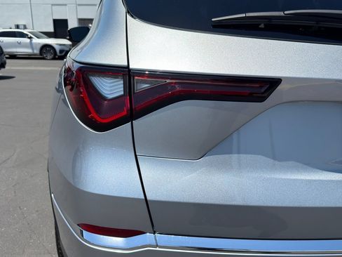 Certified 2026 Acura MDX FWD w/ Technology Package image 11