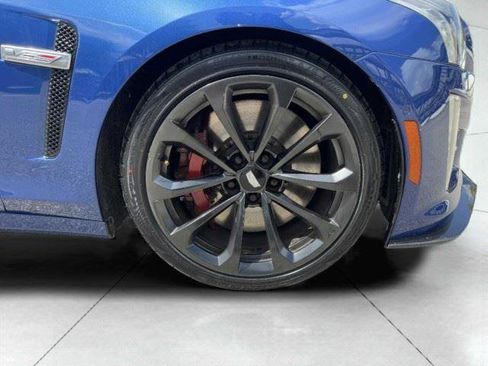 Used 2019 Cadillac CTS V w/ Carbon Fiber Package RWD image 71