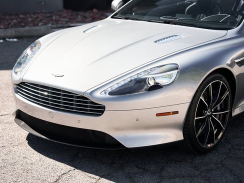 Used 2016 Aston Martin DB9 GT image 7