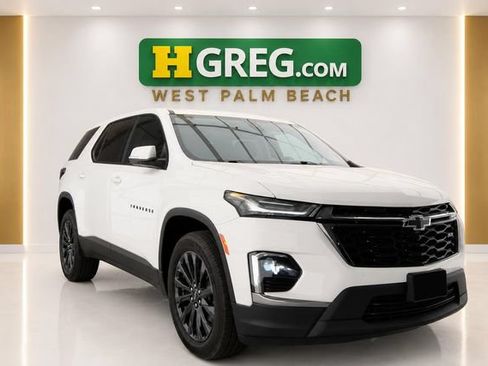 Used 2022 Chevrolet Traverse RS FWD image 4