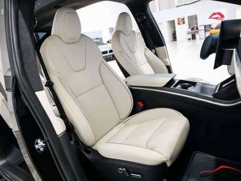 Used 2022 Tesla Model X Plaid image 43