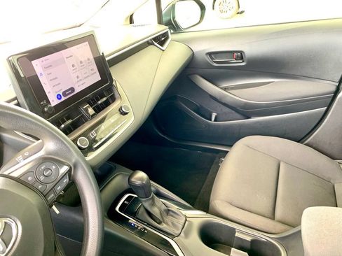 Used 2024 Toyota Corolla LE FWD image 35
