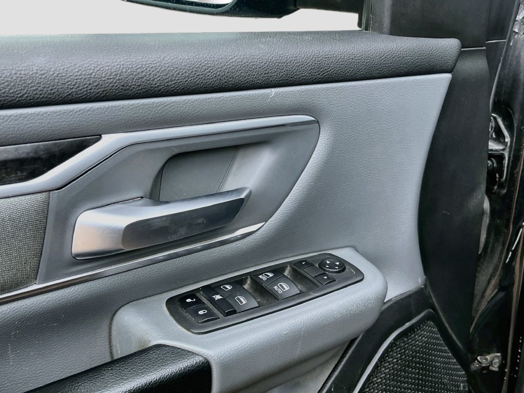 Used 2022 RAM 1500 Lone Star AWD/4WD image 18