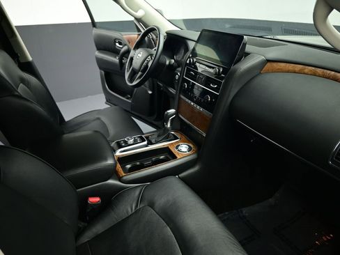 Used 2024 Nissan Armada SL image 28