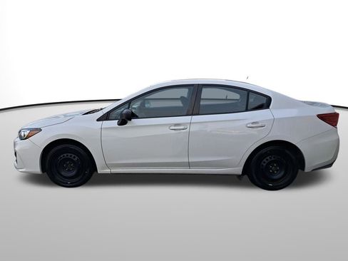 Used 2017 Subaru Impreza 2.0i image 2