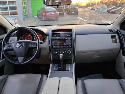 Used 2011 MAZDA CX-9 Touring w/ Moonroof & Bose Audio Pkg image 9