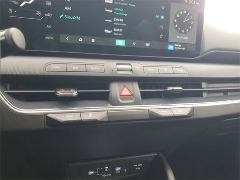 New 2025 Kia K4 EX image 21