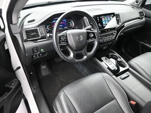 Certified 2022 Honda Pilot Touring image 15