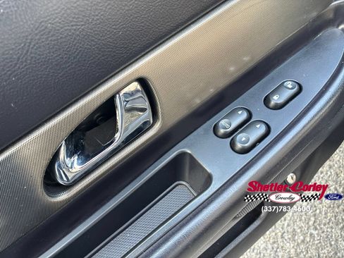 Used 2005 Ford Thunderbird RWD image 31