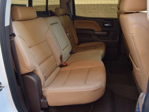 Used 2018 GMC Sierra 1500 Denali w/ Denali Ultimate Package image 17