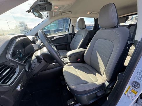 Used 2022 Ford Escape S image 19