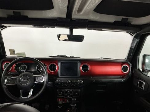 Used 2019 Jeep Wrangler Unlimited Rubicon w/ Uconnect 4C Nav & Sound Group AWD/4WD image 24