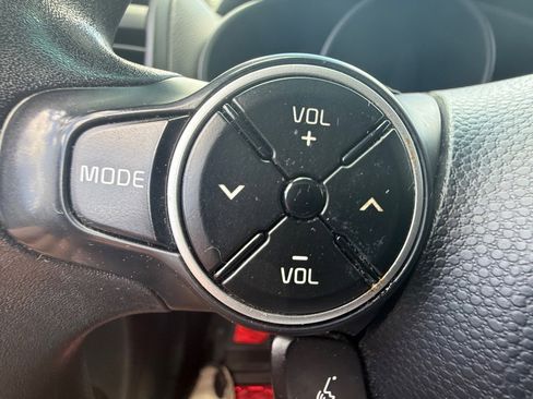 Used 2016 Kia Soul image 20