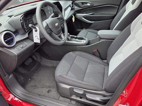 New 2026 Chevrolet Trax LS w/ Driver Confidence Package FWD image 5