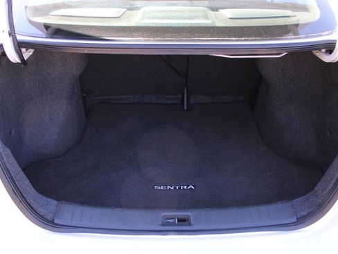 Used 2017 Nissan Sentra SV image 15