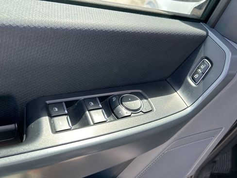 Used 2023 Ford F150 XLT image 12