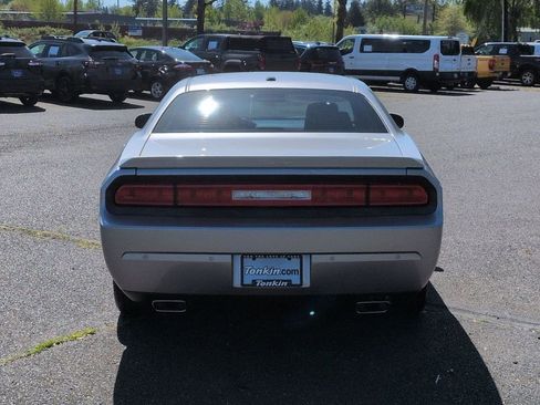 Used 2013 Dodge Challenger R/T w/ Electronics Convenience Group RWD image 4