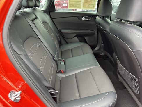 Used 2021 Kia Forte GT-Line w/ GT-Line Premium Package image 18