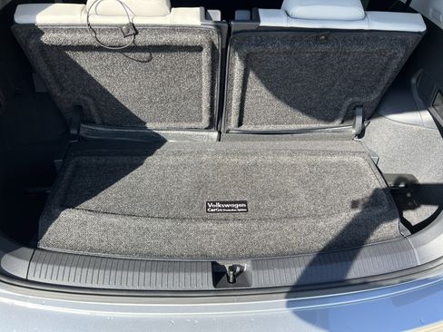 Certified 2020 Volkswagen Tiguan SEL image 33