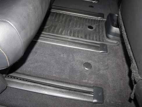 Certified 2025 Toyota Sienna XLE Woodland Edition AWD/4WD image 52