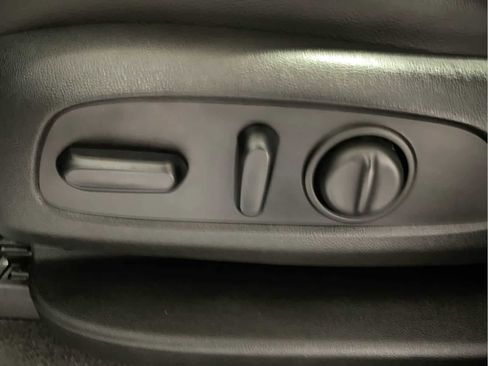 Used 2019 Chevrolet Traverse RS image 12