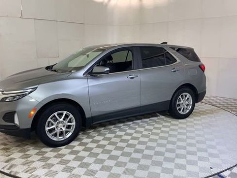 Used 2023 Chevrolet Equinox LT FWD image 7