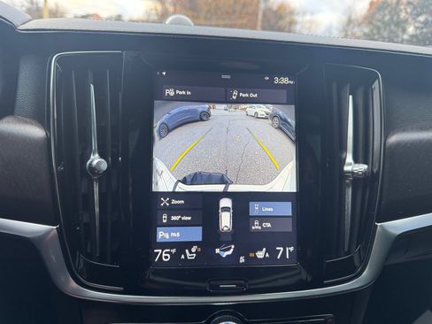 Used 2018 Volvo V90 T6 Cross Country w/ Convenience Package image 27