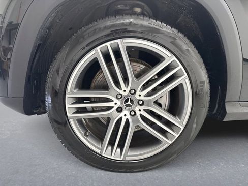 Used 2025 Mercedes-Benz GLS 450 4MATIC image 27